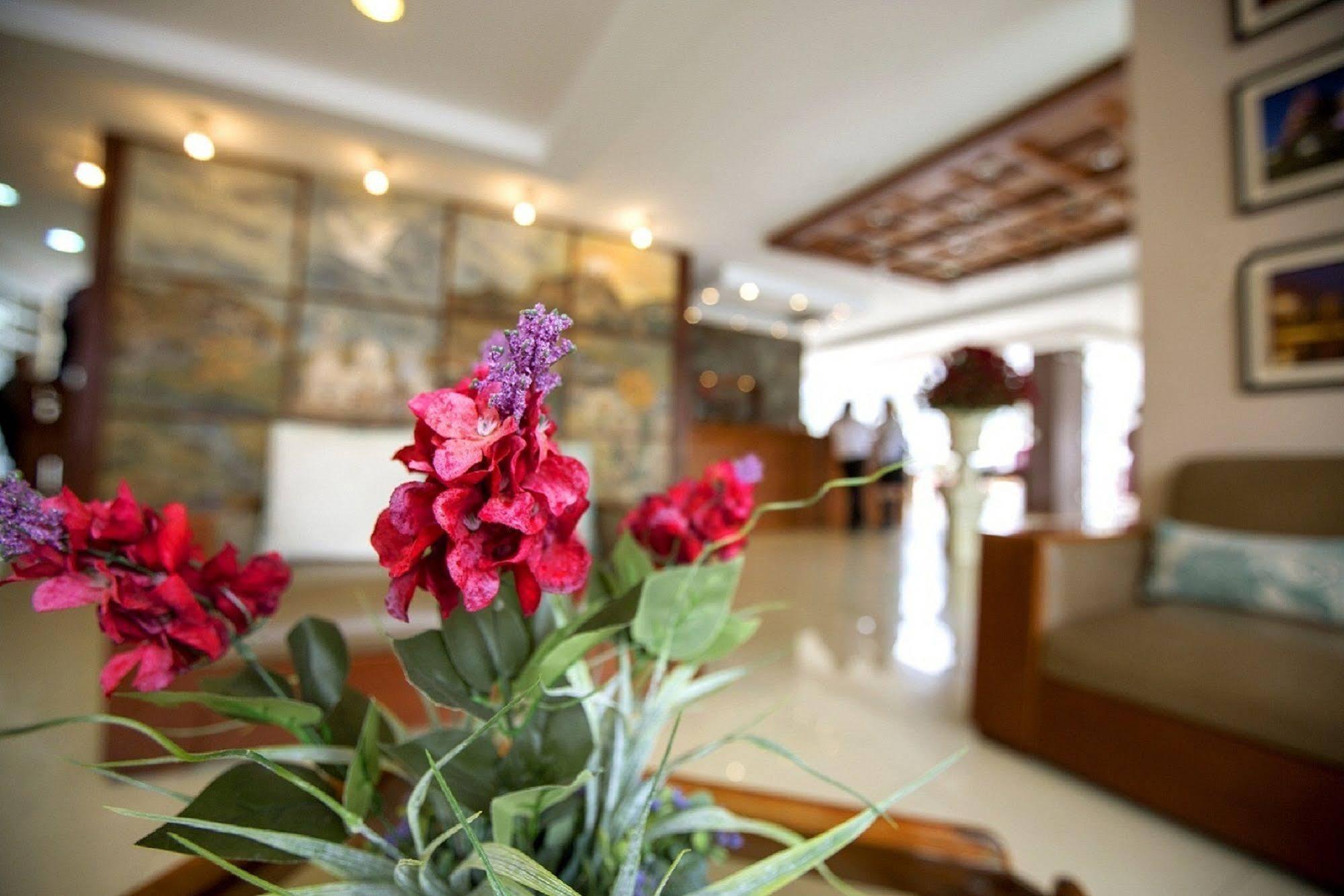 Hotel Ambato Kültér fotó