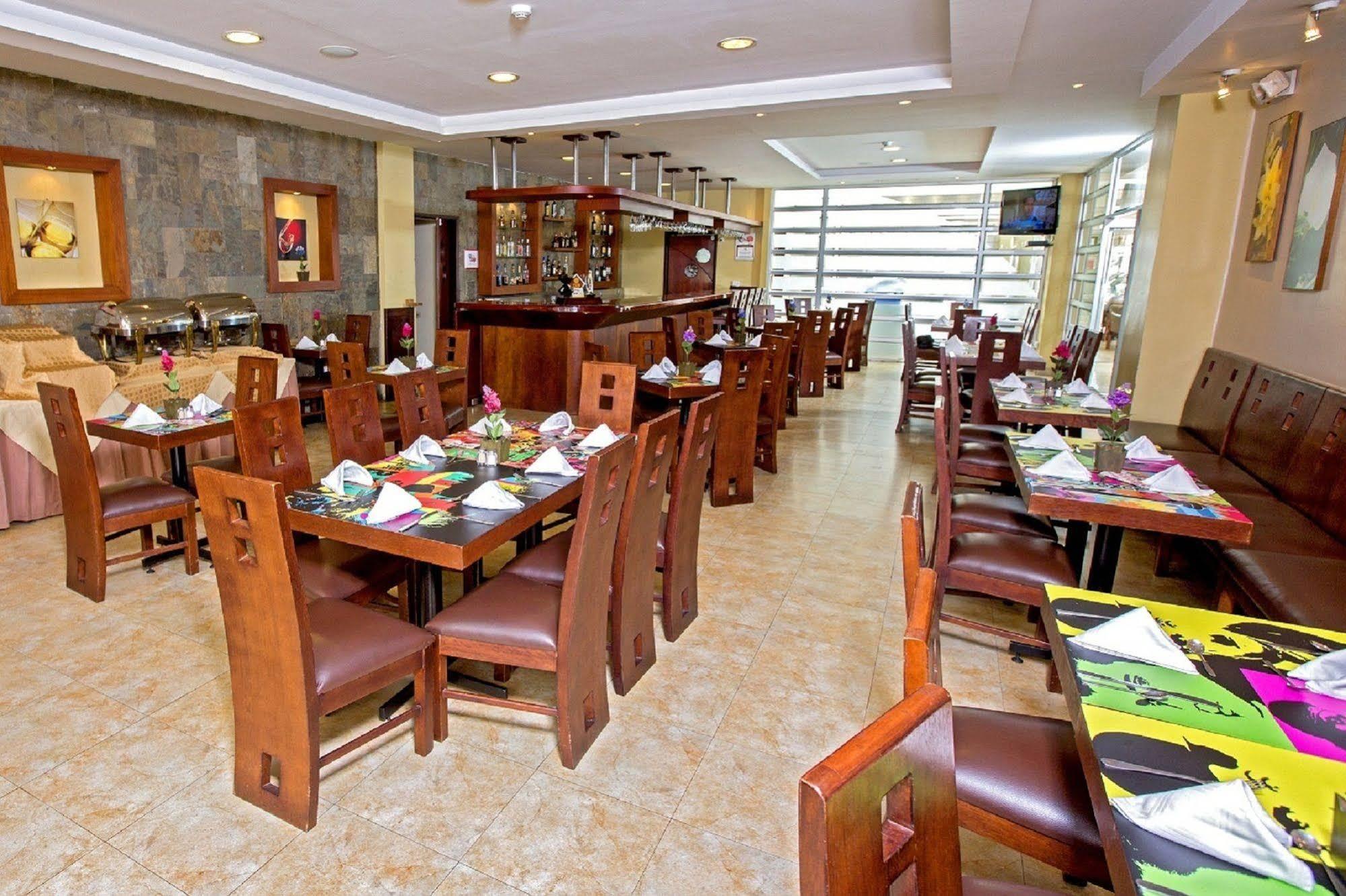 Hotel Ambato Kültér fotó