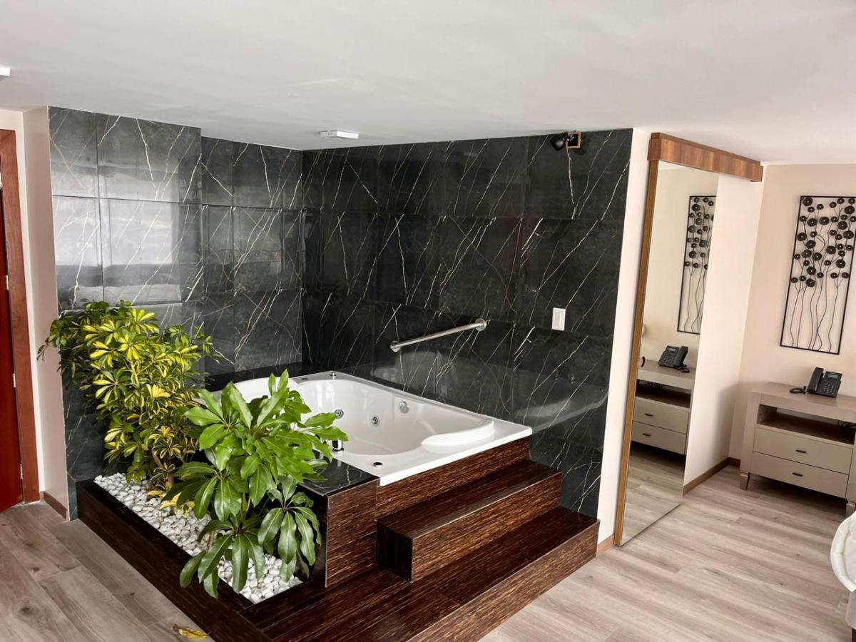 Hotel Ambato Kültér fotó