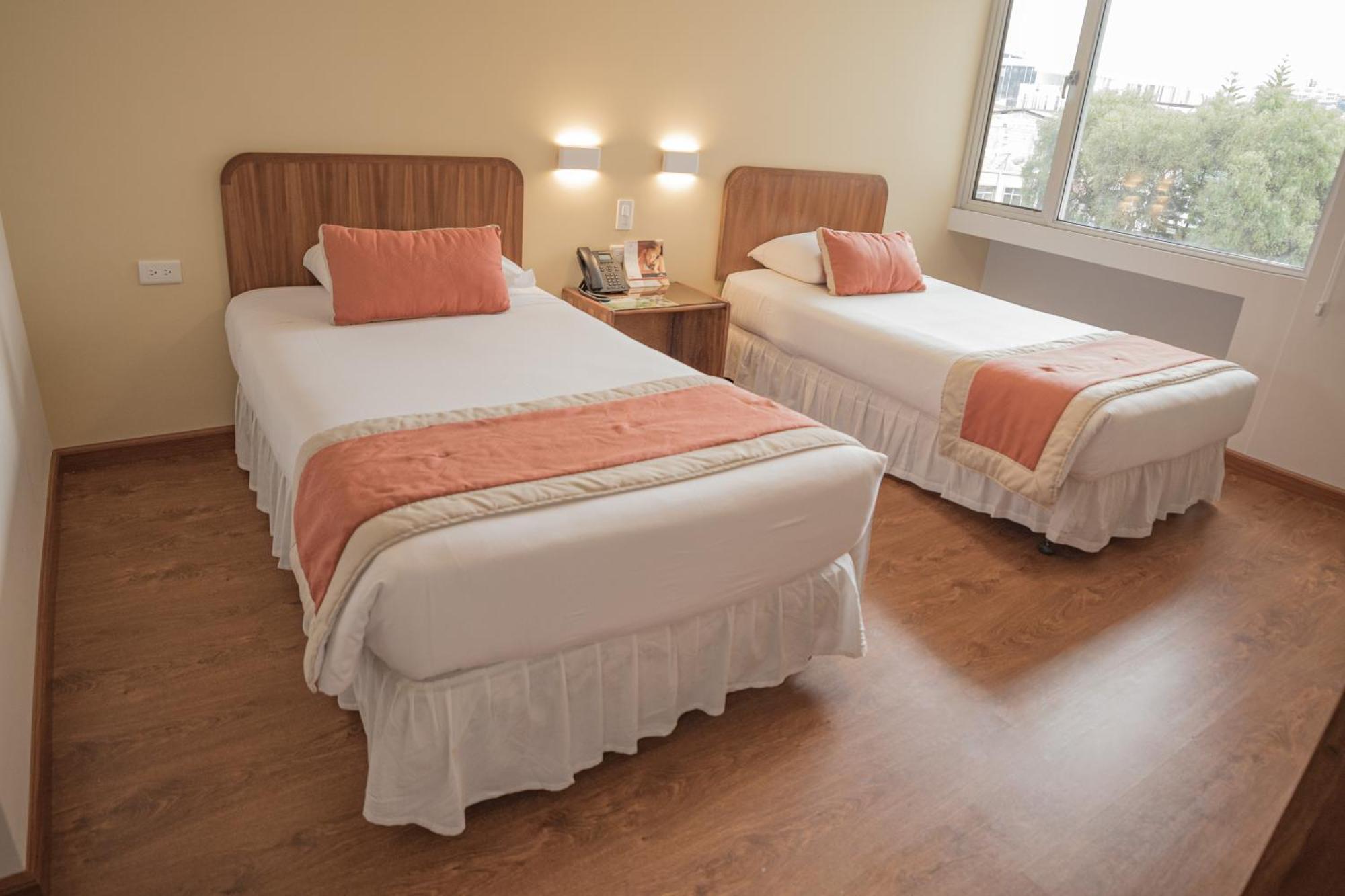 Hotel Ambato Kültér fotó